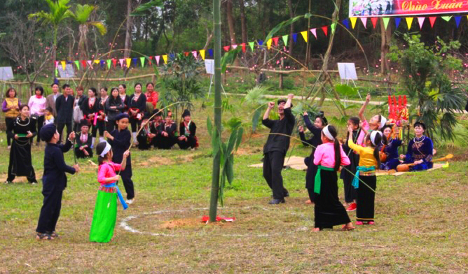 lễ hội tết ở làng văn hóa